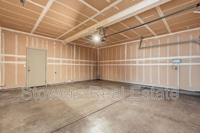 Building Photo - 651 N Andalusia Way