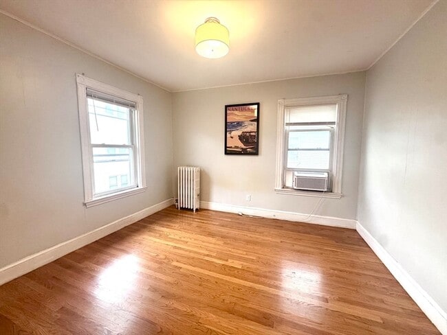 Building Photo - 14 Smythe St