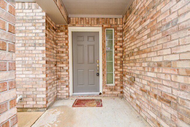 Building Photo - 1115 Eden Park Ln