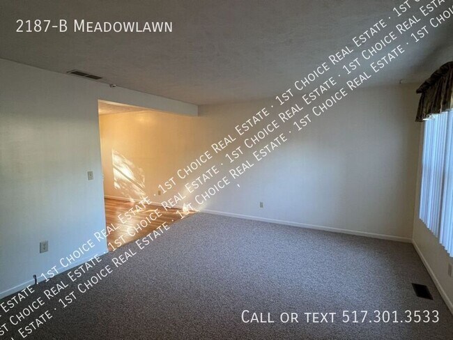Building Photo - 2187-B Meadowlawn-