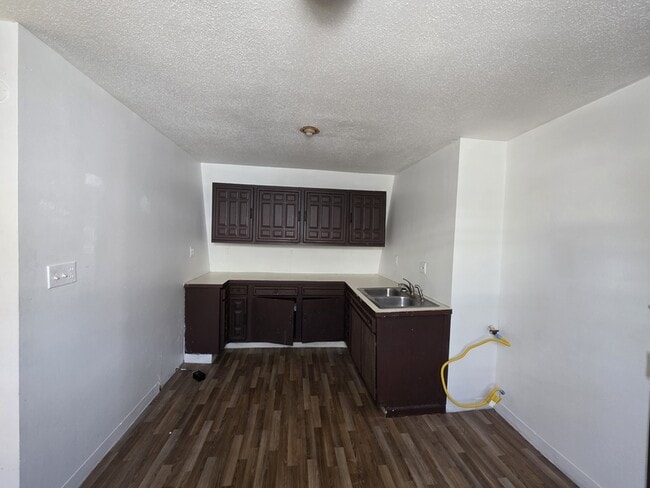 Building Photo - 43 Riverside Ave