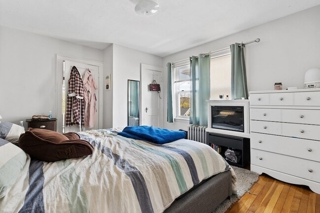 Building Photo - 28 Warwick Rd