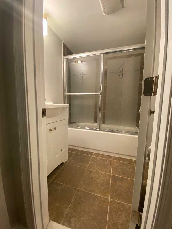 Building Photo - 10623 West Dr