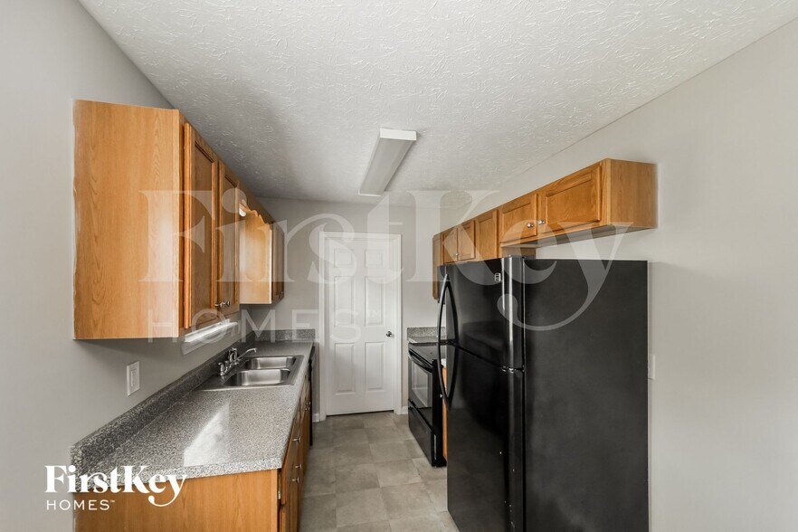 Building Photo - 208 Pleasant Way