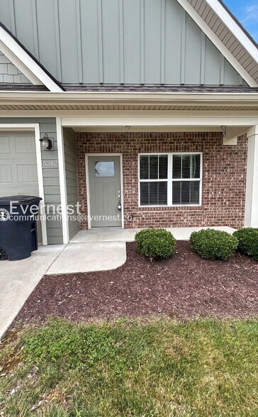 Building Photo - 5312 Roosevelt Rd