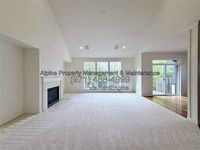 Building Photo - 4143 NW Meisner Dr