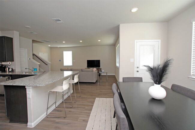 Building Photo - 13812 Green Heron Way