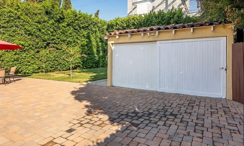 Building Photo - 609 Ivy St