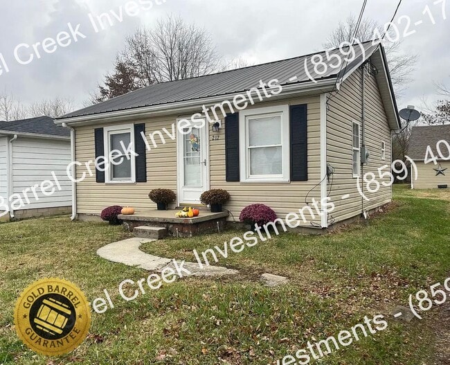 Primary Photo - 2-Bedroom, 1-Bath Home with Garage!