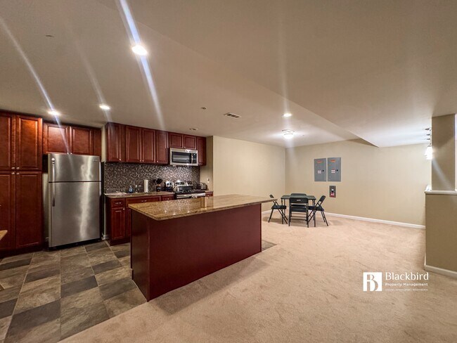 Building Photo - 13615 Tree Leaf Ct