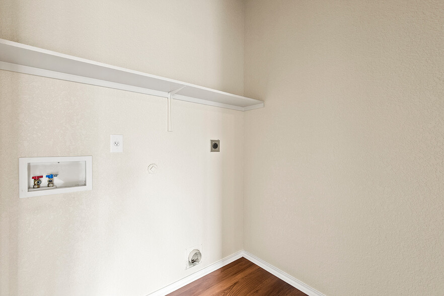 Building Photo - 9711 Copper Rock