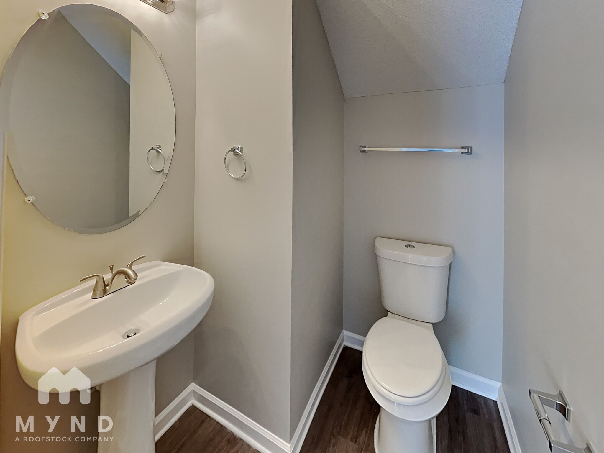 Building Photo - 2233 Bigwood Trl