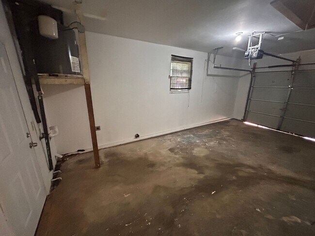 Building Photo - 4802 Bluehaven Dr NW