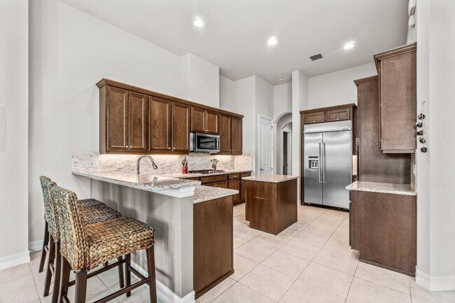 Building Photo - 114 Carmela Ct