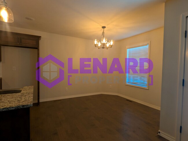 Building Photo - 660 N Montego St