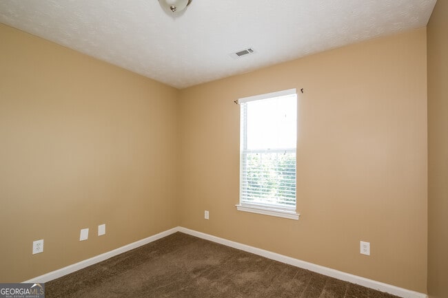 Building Photo - 5041 Ambassador Dr