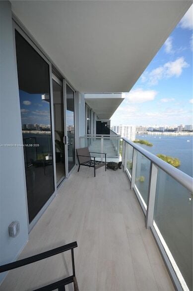 Building Photo - 16385 Biscayne Blvd