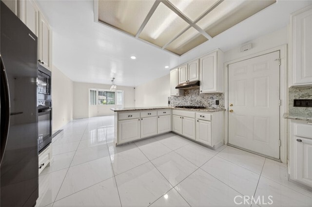 Building Photo - 2255 E Chevy Chase Dr