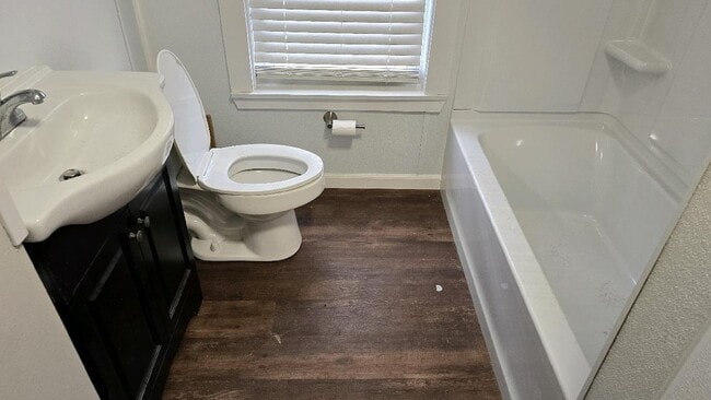 Building Photo - 83 W Main St