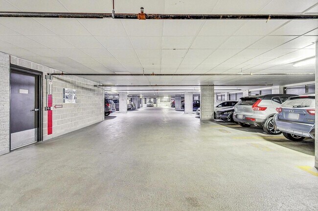 Building Photo - 520 S State St