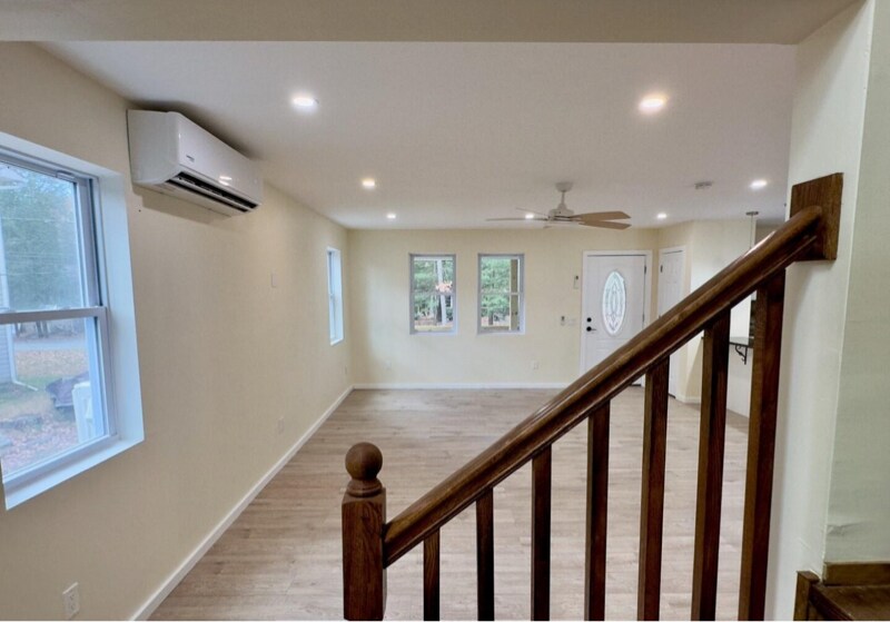Building Photo - 111 Sunrise Dr