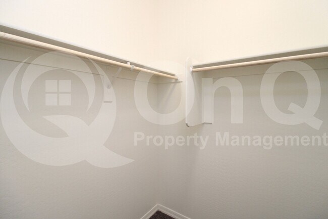 Building Photo - 16090 W Shaw Butte Dr