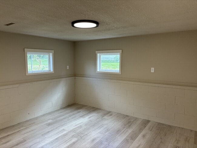 Building Photo - 209 N 22nd St