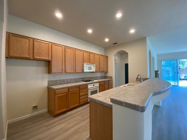 Building Photo - Beautiful Home in Stonelake Coming Soon!