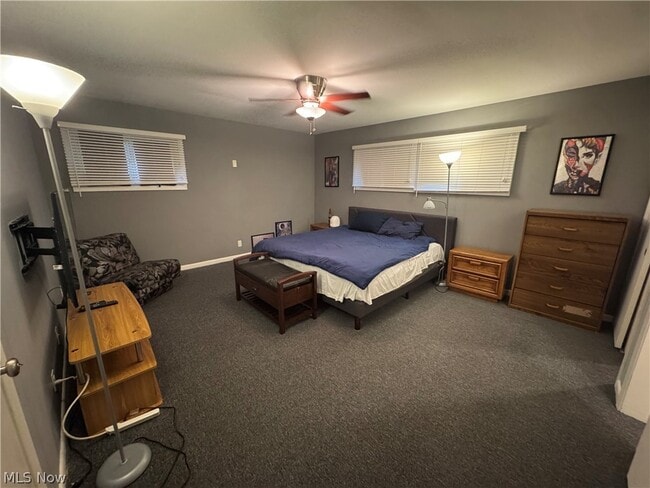 Building Photo - 2545 Buckhurst Dr