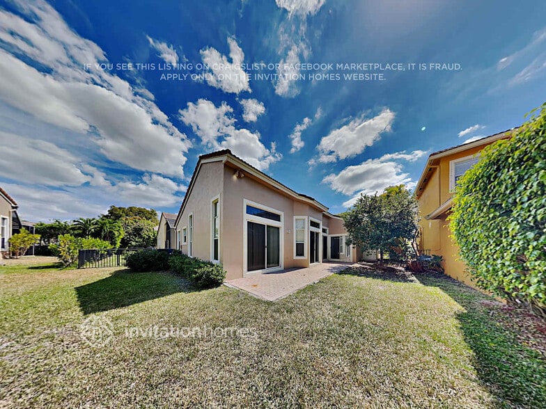 Building Photo - 5842 NW 119th Dr