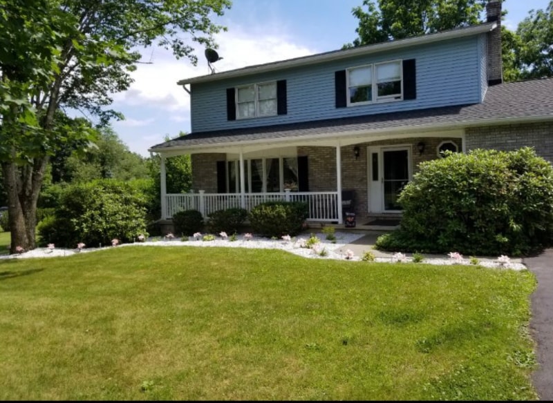 Building Photo - 102 Meadow Run Ln