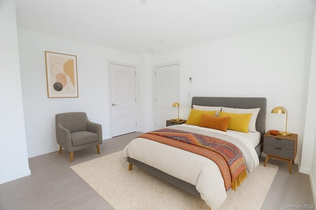 Building Photo - 42-78-78 Main St