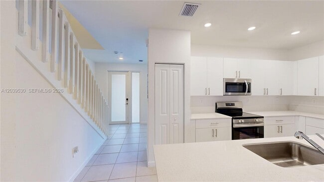 Building Photo - 12875 SW 243rd Terrace