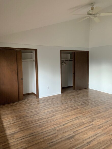 Master Bedroom - 70 Twilight Ln