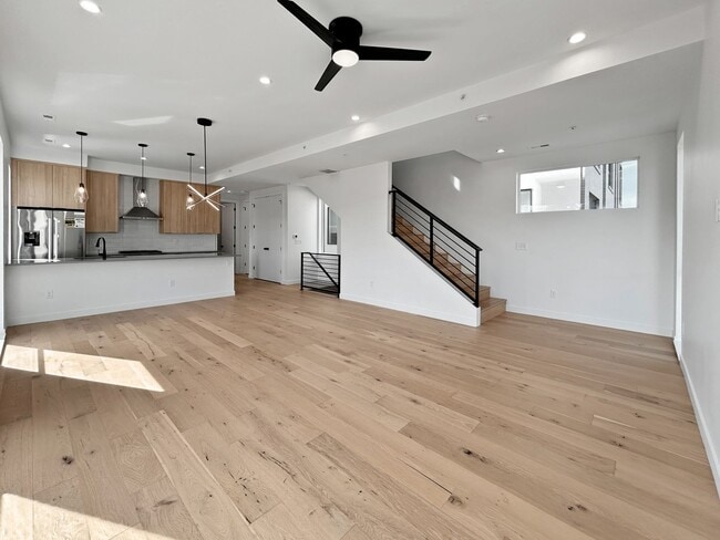 Building Photo - $0 DEPOSIT OPTION. BRAND NEW 4 BED 3 BATH HOME WITH ROOFTOP DECK IN BERKELEY