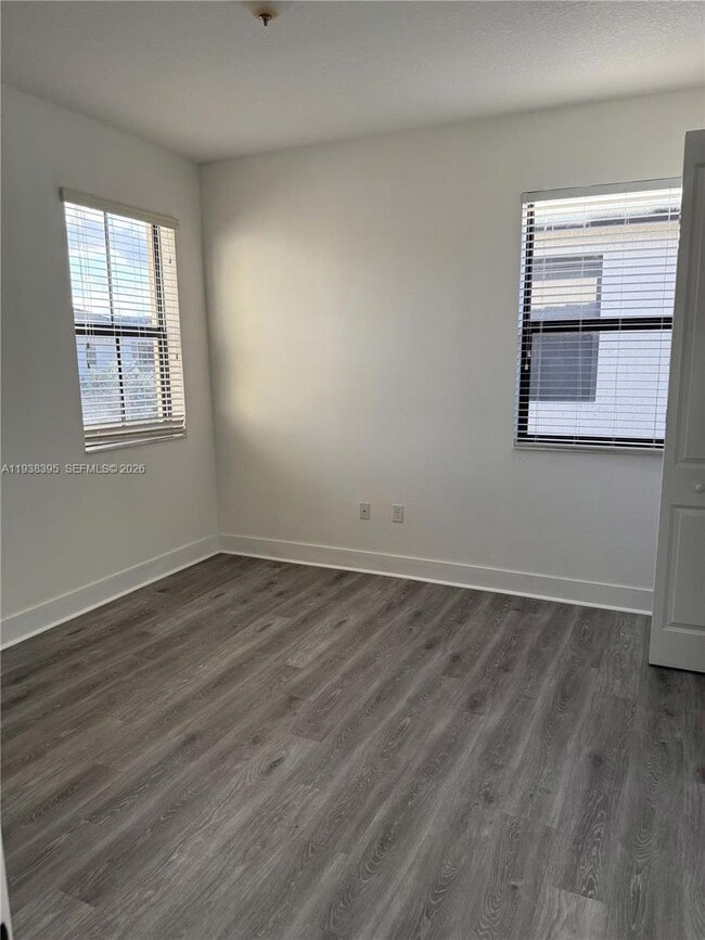 Building Photo - 3299 W 96 Pl