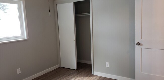 Building Photo - 765 N Colorado Ave