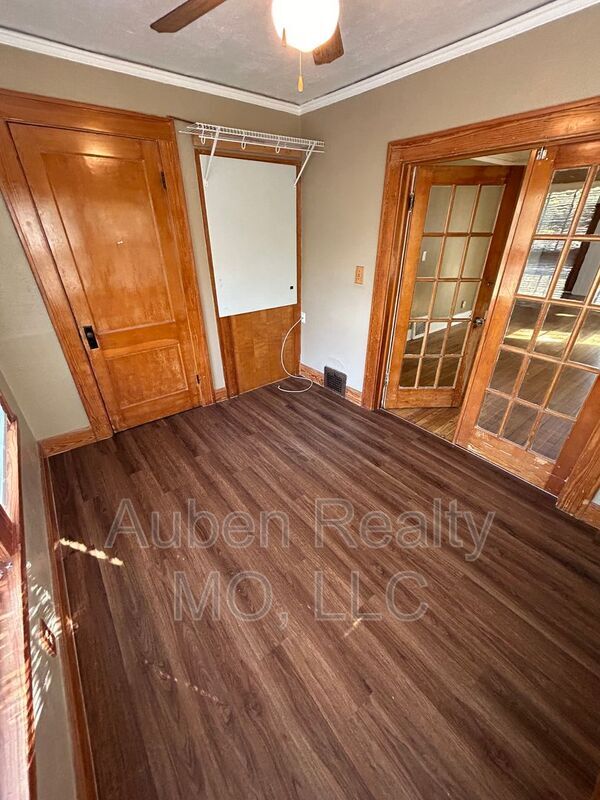 Building Photo - 5300 Harrison St