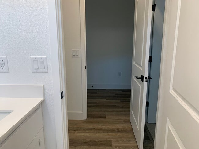 Building Photo - Brand NEW 4 bedroom 1 story home Rancho Co...