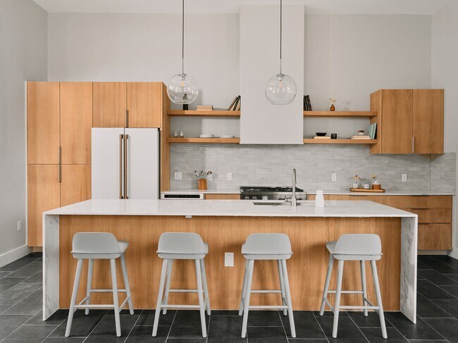 Building Photo - 412 Kemp St