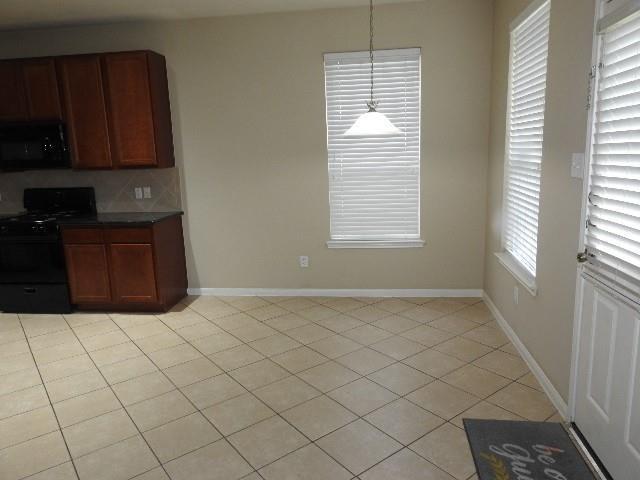 Building Photo - 25107 Hazel Ranch Dr