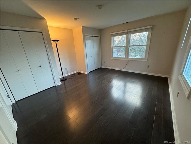 Building Photo - 41 Nash Pl