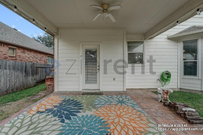 Building Photo - 706 Green Vista Ct