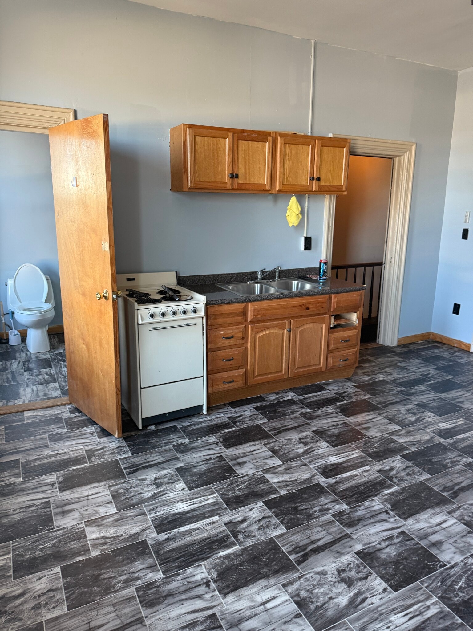 Kitchen - 427 S Pearl St