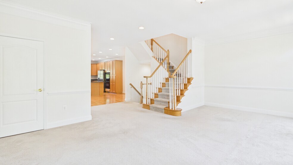 Building Photo - 25807 Turlough Ter