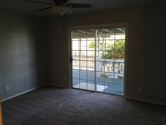 Building Photo - South Redding 2-Story Home, located in cul-de-sac