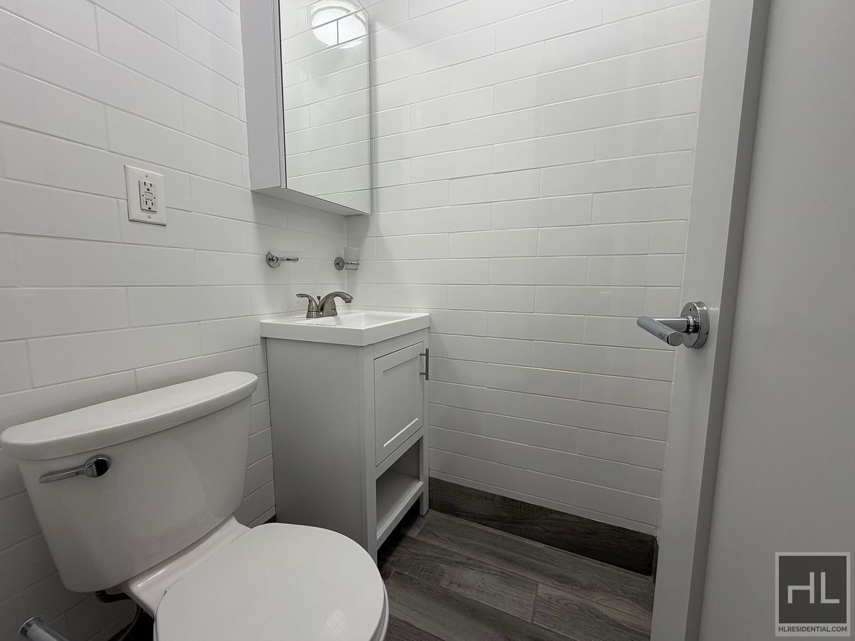 Building Photo - EAST 57 STREET