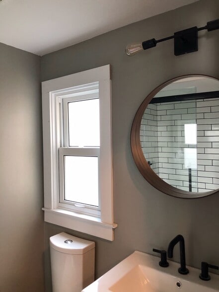 Unit 1- Bath - 6 Quirk Ct