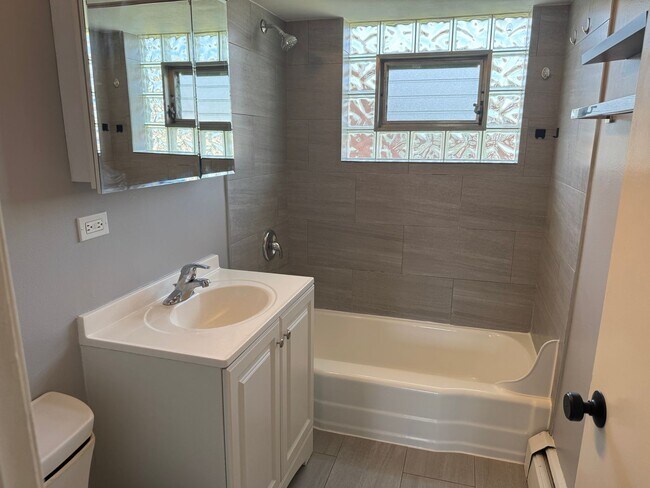 Building Photo - 4435 Eberly Ave