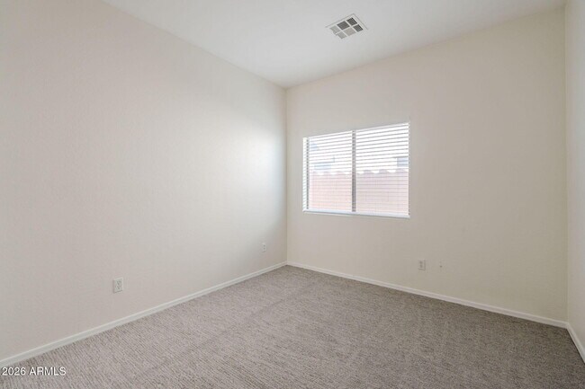 Building Photo - 15224 W Desert Hills Dr